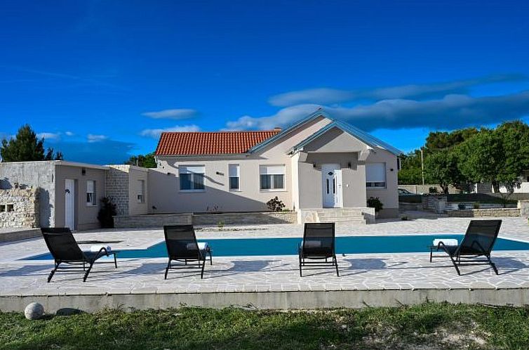 Vakantiehuis Holiday Home Marija with pool