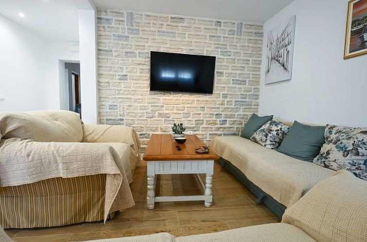 Vakantiehuis Holiday Home Marija with pool