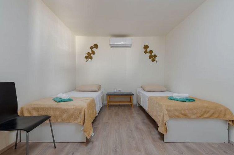 Vakantiehuis Holiday Home Burgija