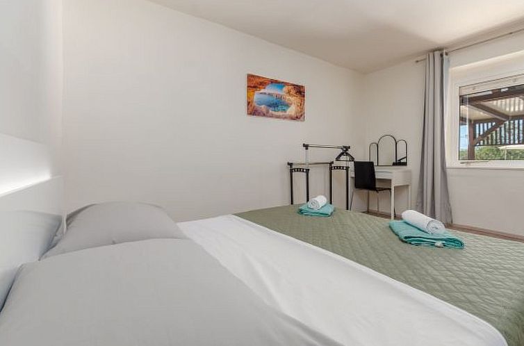Vakantiehuis Holiday Home Burgija