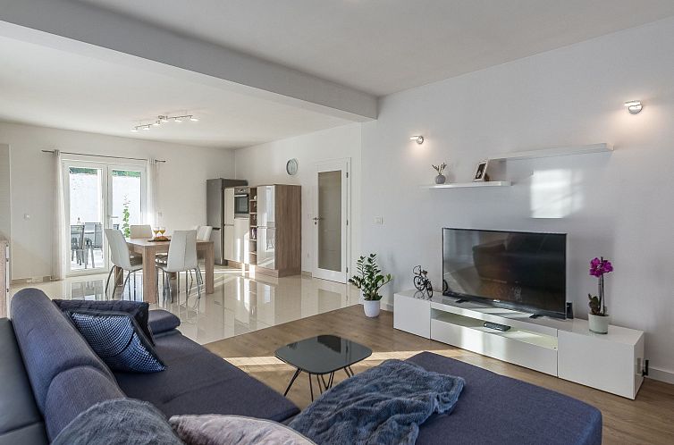 Unterkunft 1033943 - Appartement Dalmatien - Appartement "Bajlo" direkt am Strand