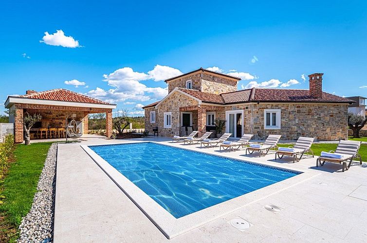 Vakantiehuis Dalmatinische Villa "Bocagnazzo" mit Pool