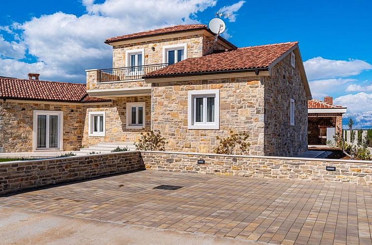 Vakantiehuis Dalmatinische Villa "Bocagnazzo" mit Pool