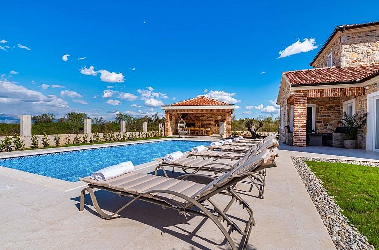 Vakantiehuis Dalmatinische Villa "Bocagnazzo" mit Pool