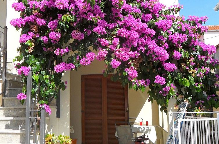 Appartement Große Ferienwohnung in Zadar mit Privatem Balko