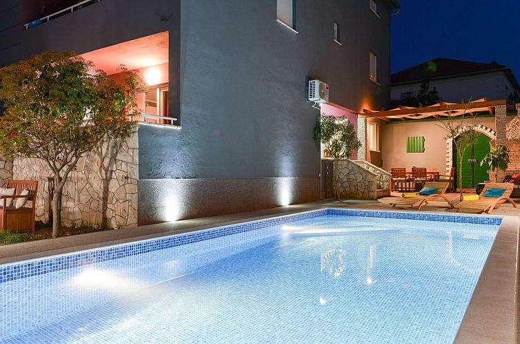 Unterkunft 1033961 - Ferienhaus Dalmatien - Vakantiehuis Villa Šima- Luxusappartement mit privatem Pool