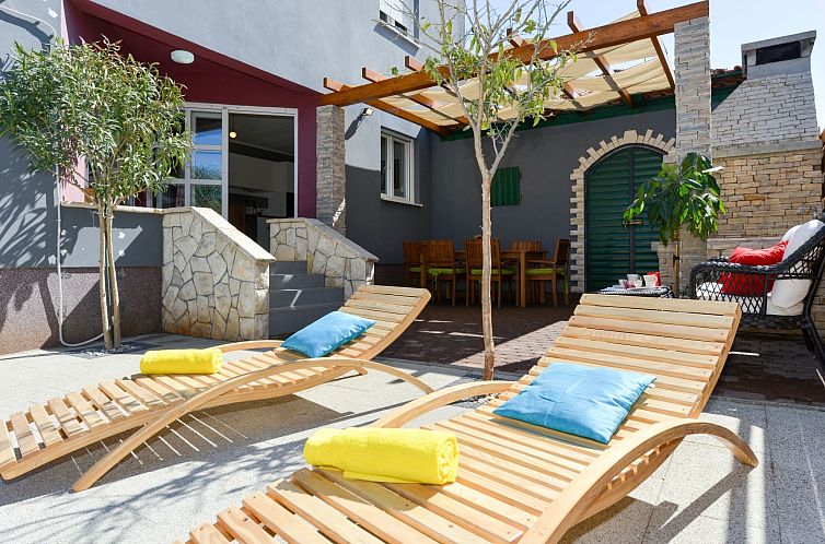 Vakantiehuis Villa Šima- Luxusappartement mit privatem Pool