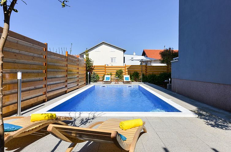 Vakantiehuis Villa Šima- Luxusappartement mit privatem Pool