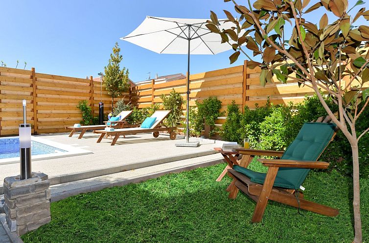Vakantiehuis Villa Šima- Luxusappartement mit privatem Pool