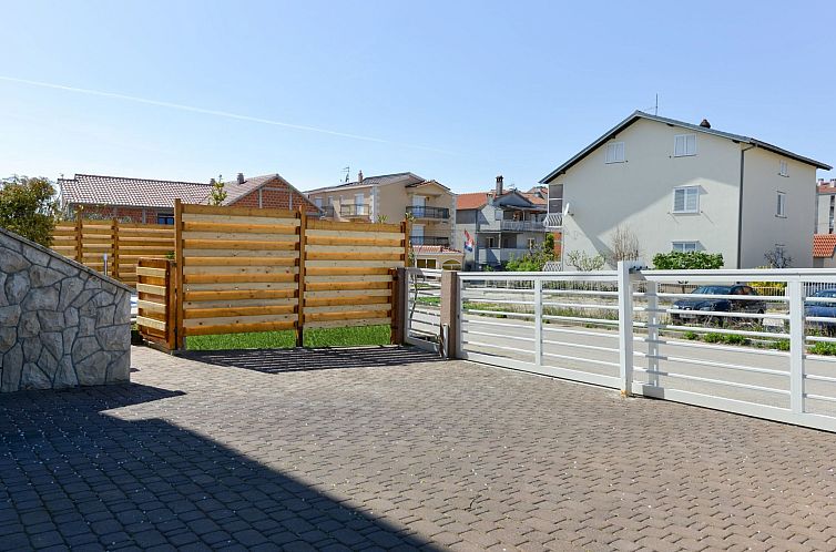 Vakantiehuis Villa Šima- Luxusappartement mit privatem Pool
