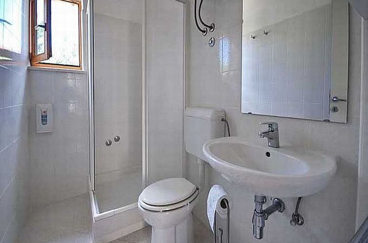 Appartement mit Terrasse