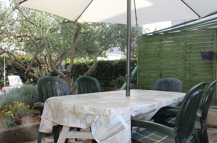 Appartement Ruhiges Appartement mit Terrasse in Strandnähe