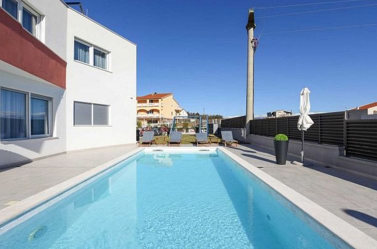 Vakantiehuis Villa Amfora with heated pool, wellness and ten