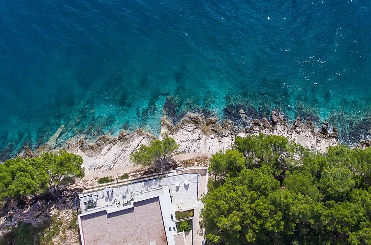 Vakantiehuis Villa Puntien am Meer mit privatem Pool