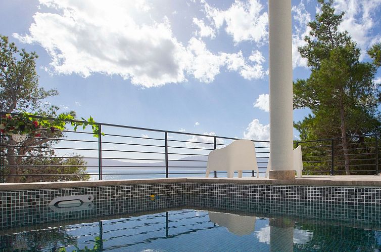 Vakantiehuis Villa Puntien am Meer mit privatem Pool