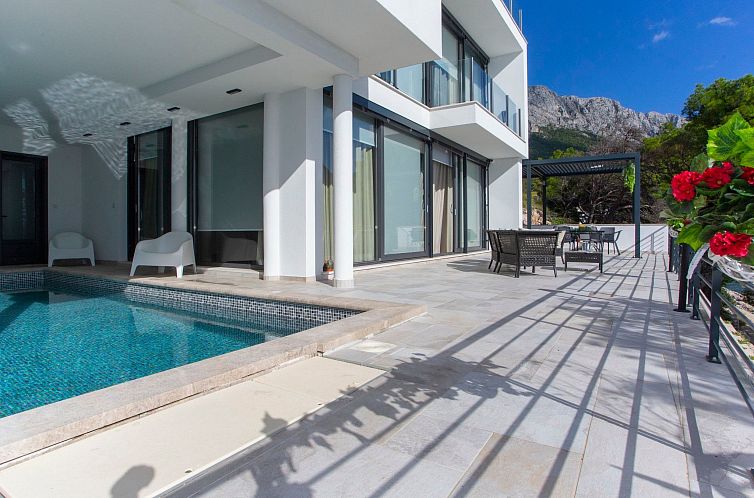 Vakantiehuis Villa Puntien am Meer mit privatem Pool
