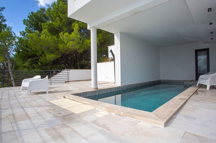 Vakantiehuis Villa Puntien am Meer mit privatem Pool