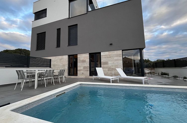 Unterkunft 1034427 - Ferienhaus Dalmatien - Vakantiehuis Oase mit Meerblick - Zadar Villa & Spa