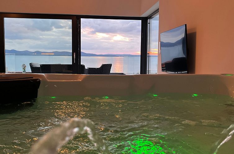Vakantiehuis Oase mit Meerblick - Zadar Villa & Spa