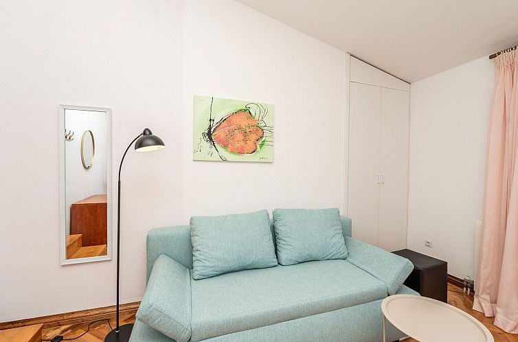 Vakantiehuis Gartenvilla am Meer Kožino