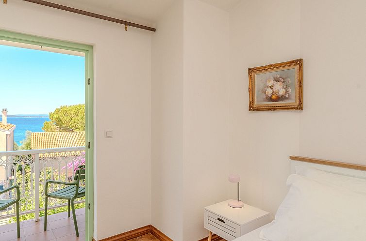 Vakantiehuis Gartenvilla am Meer Kožino