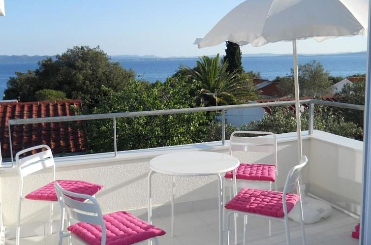 Vakantiehuis Traumhafte Villa Punta Skala mit 2 Terrassen