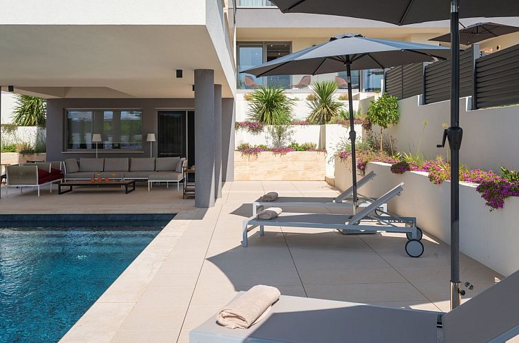 Unterkunft 1034433 - Ferienhaus Dalmatien - Vakantiehuis Villa La Tina in Petrcane, Dalmatien