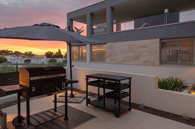 Vakantiehuis Villa La Tina in Petrcane, Dalmatien