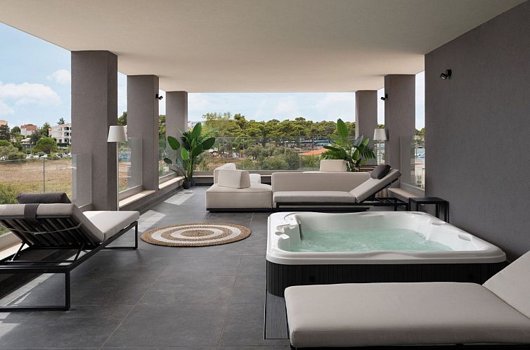 Vakantiehuis Villa La Tina in Petrcane, Dalmatien