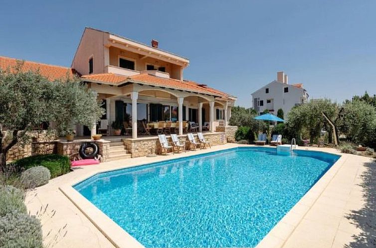 Unterkunft 1034438 - Ferienhaus Dalmatien - Vakantiehuis Magnificent Villa Clara with big pool