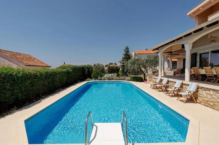 Vakantiehuis Magnificent Villa Clara with big pool