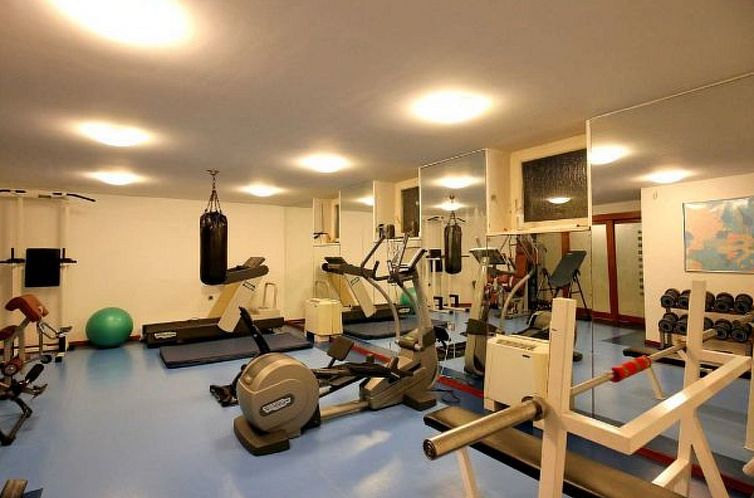 Vakantiehuis Magnificent Villa Clara with big pool