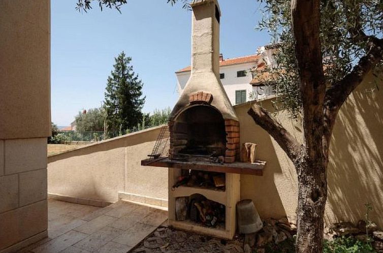 Vakantiehuis Magnificent Villa Clara with big pool