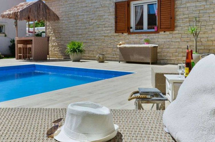 Vakantiehuis Modern Holiday house Gatsby only 40m from the s