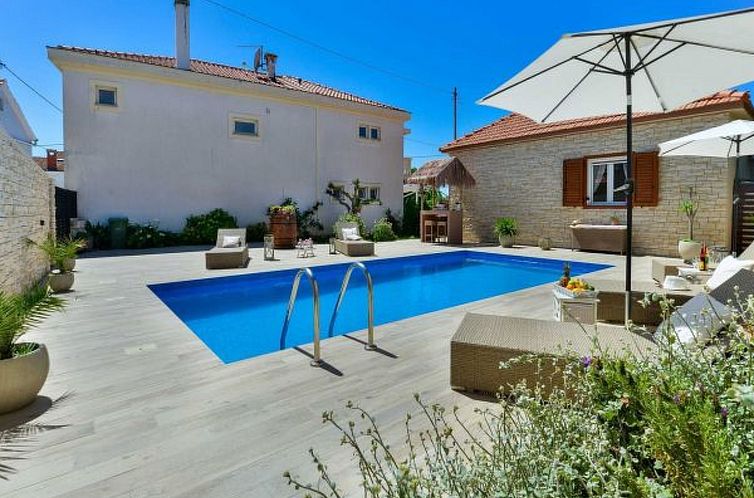Vakantiehuis Modern Holiday house Gatsby only 40m from the s