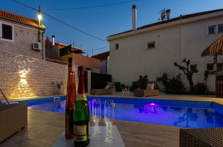 Vakantiehuis Modern Holiday house Gatsby only 40m from the s