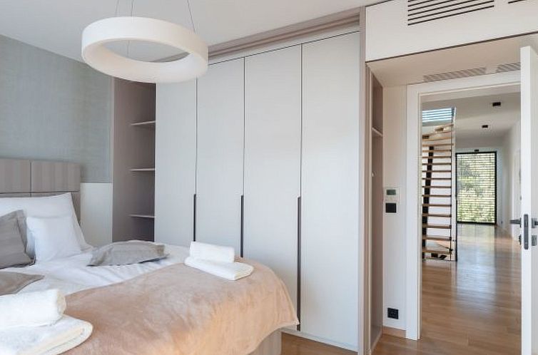 Vakantiehuis Villa Acacia with heated pool