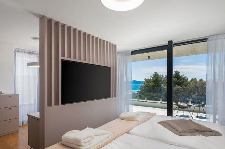 Vakantiehuis Villa Acacia with heated pool