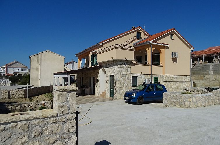 Guest house 10344602 - Apartment Dalmatia - Appartement Appartement Lemi mit Meerblick