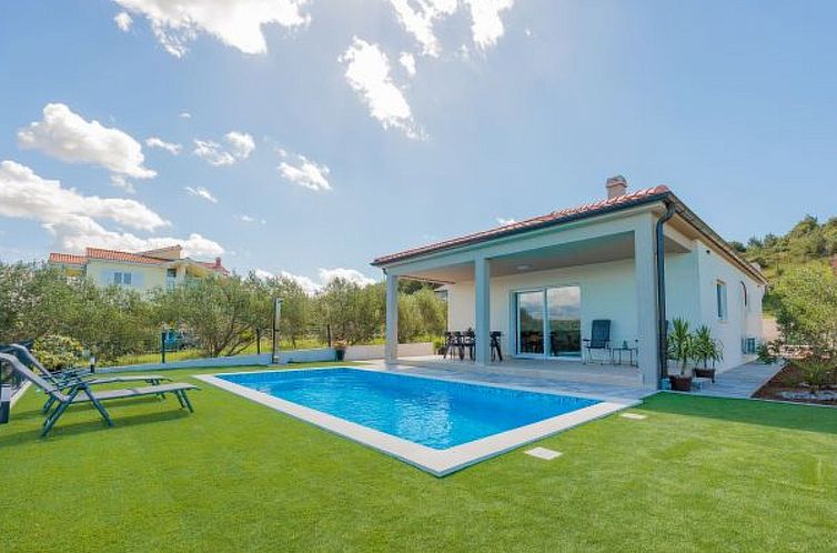 Unterkunft 10344608 - Ferienhaus Dalmatien - Vakantiehuis Holiday Home Bonato with pool