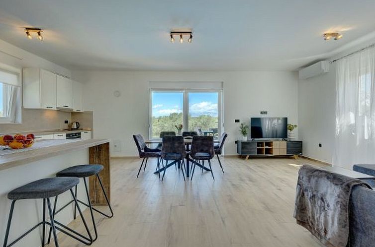 Vakantiehuis Holiday Home Bonato with pool