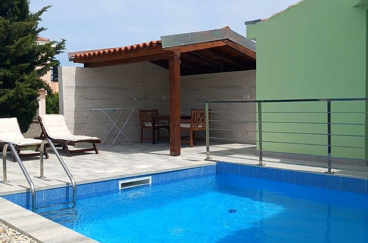 Guest house 10344609 - Apartment Dalmatia - Appartement Wohnung in Ljubač mit Großem Garten