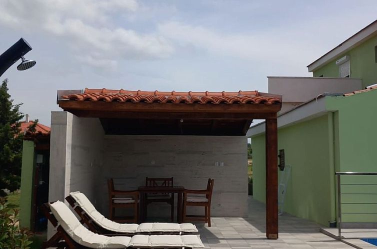 Appartement Wohnung in Ljubač mit Großem Garten