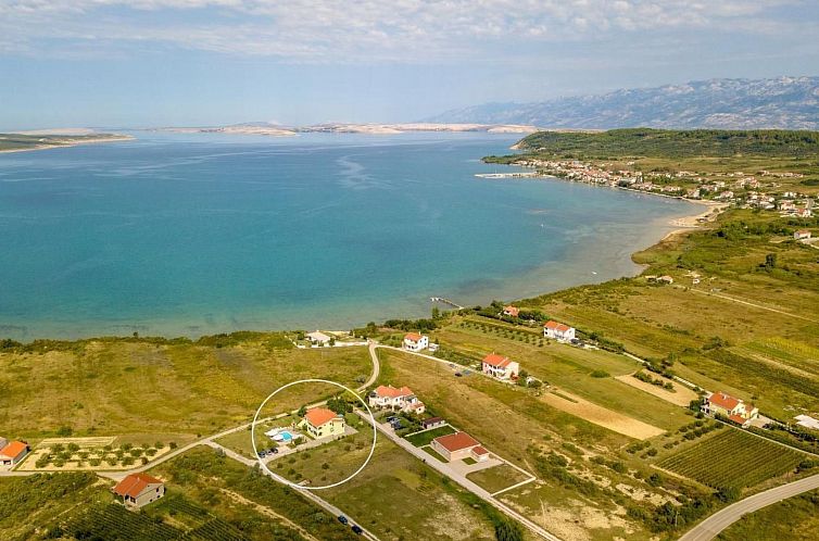 Appartement Wohnung in Ljubač mit Großem Garten