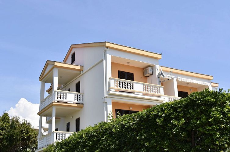 Appartement Komfortable Wohnung mit Balkon und Meerblick