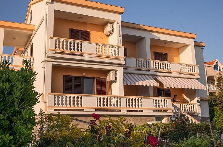 Appartement Komfortable Wohnung mit Balkon und Meerblick