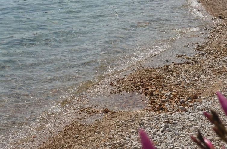 Appartement Studio mit Terrasse im ersten Stock des Hauses