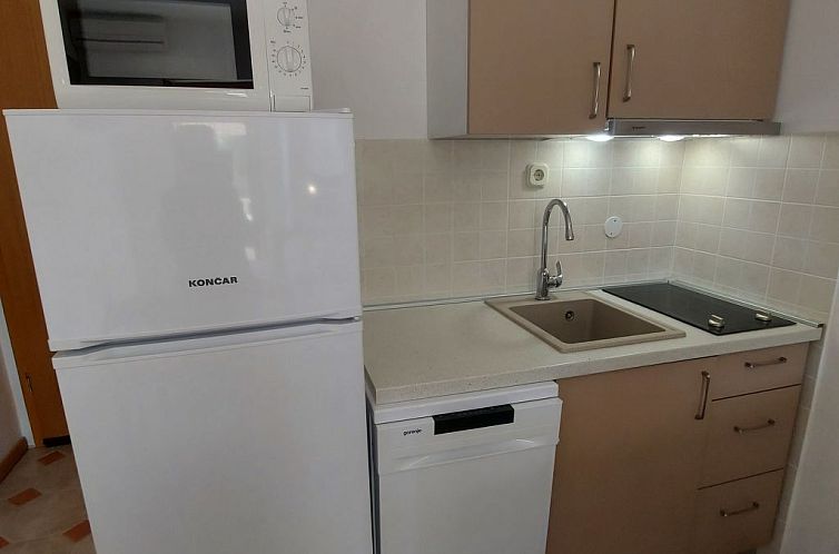 Appartement Studio mit Terrasse im ersten Stock des Hauses