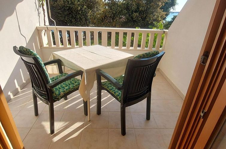 Appartement Studio mit Terrasse im ersten Stock des Hauses