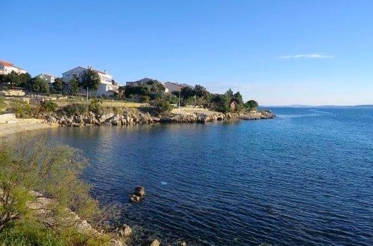 Appartement Große Wohnung in Mandre mit Grill und Terrasse